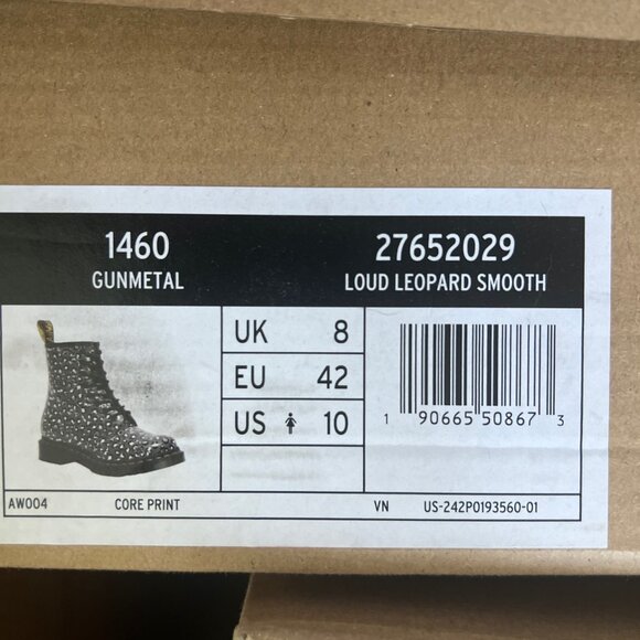 Doc Martens Women's Gun Metal Leopard Print Smooth Leather Lace Up Boots NIB - Picture 7 of 8
